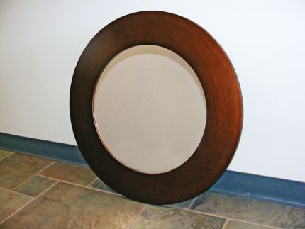 старая круглая рамка для зеркала
